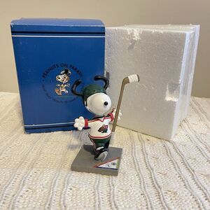 Westland "Snoopy In The Wild" Peanuts on Parade #8419 NHL‎ Collab - Brand New